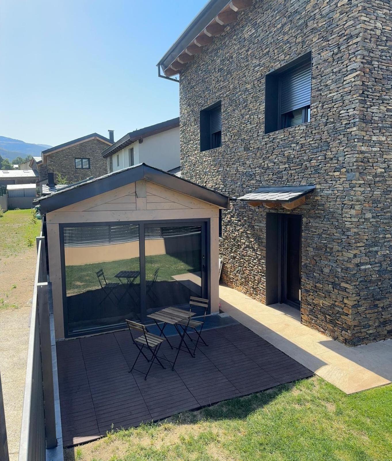 Osséja Wooden Lodge מראה חיצוני תמונה